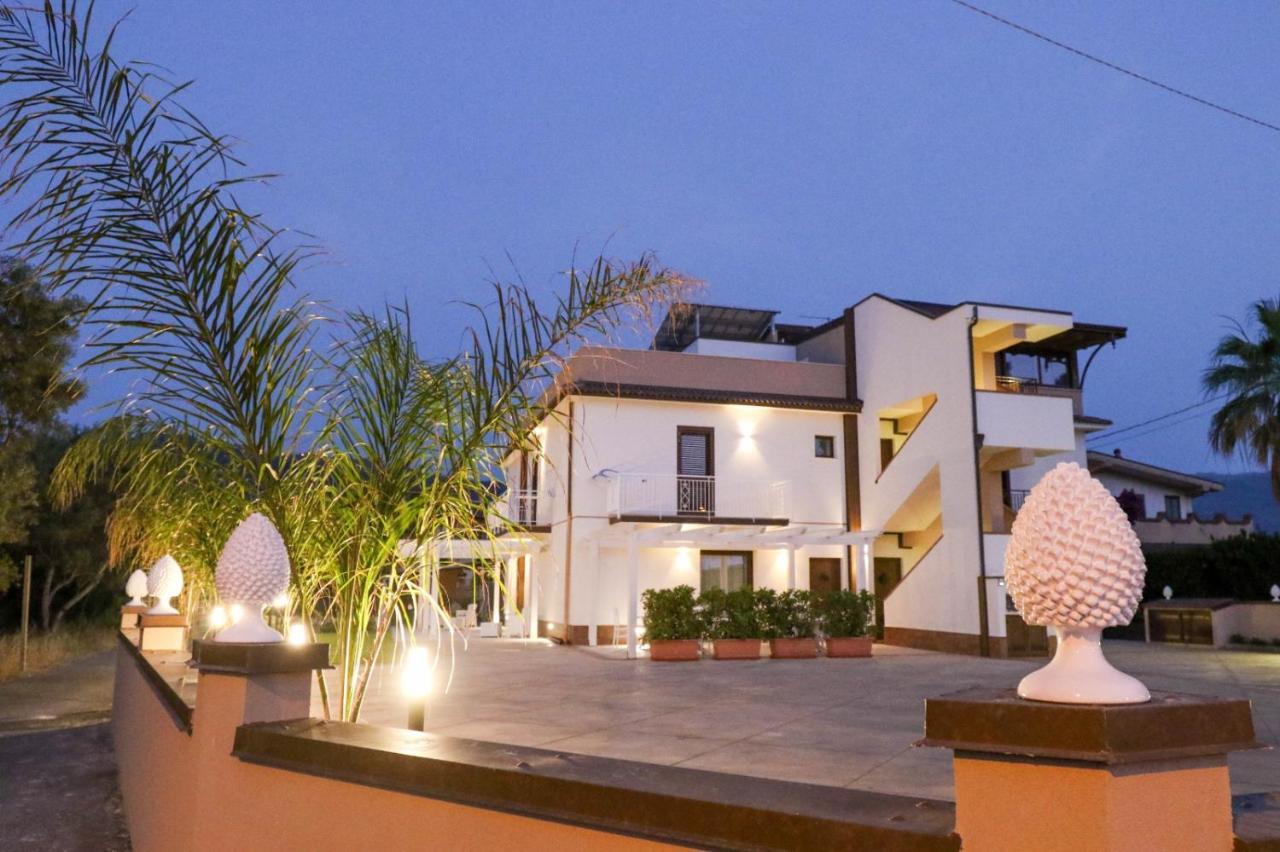B&B Il Girasole กาโปดอร์ลันโด ภายนอก รูปภาพ