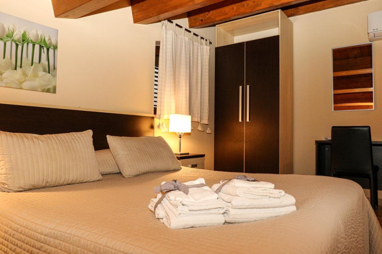 B&B Il Girasole กาโปดอร์ลันโด ภายนอก รูปภาพ