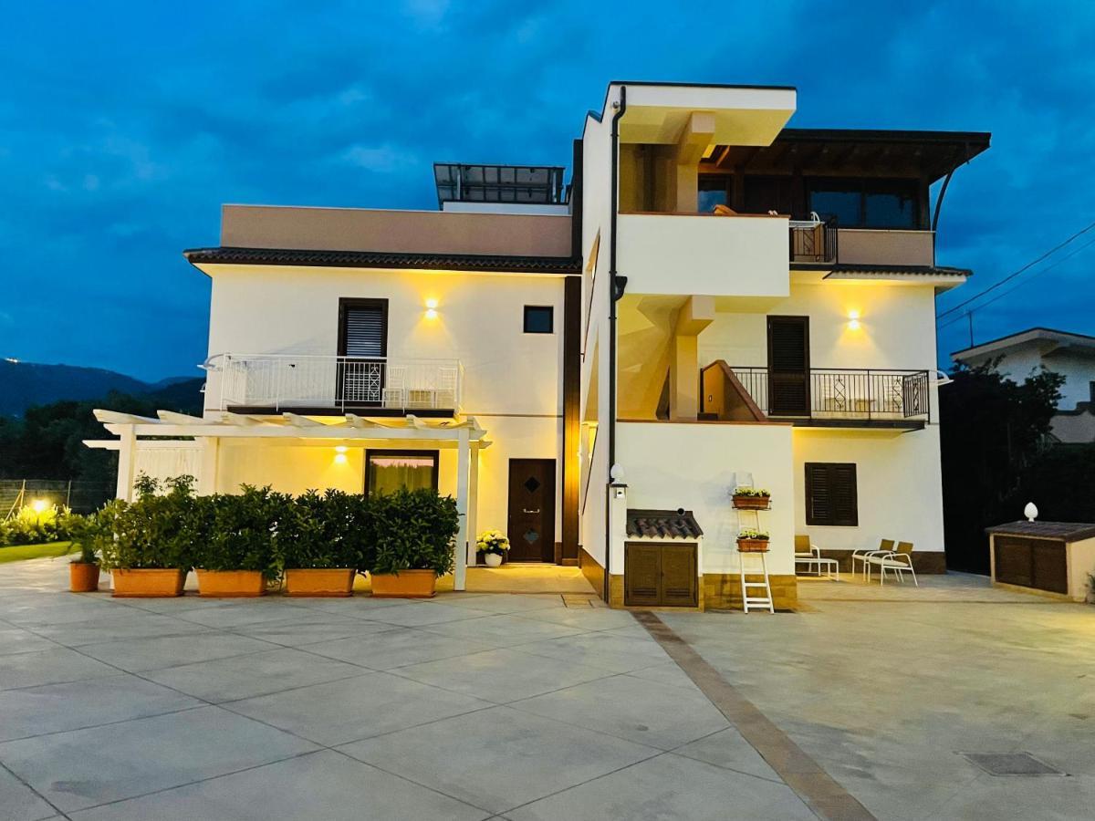 B&B Il Girasole กาโปดอร์ลันโด ภายนอก รูปภาพ