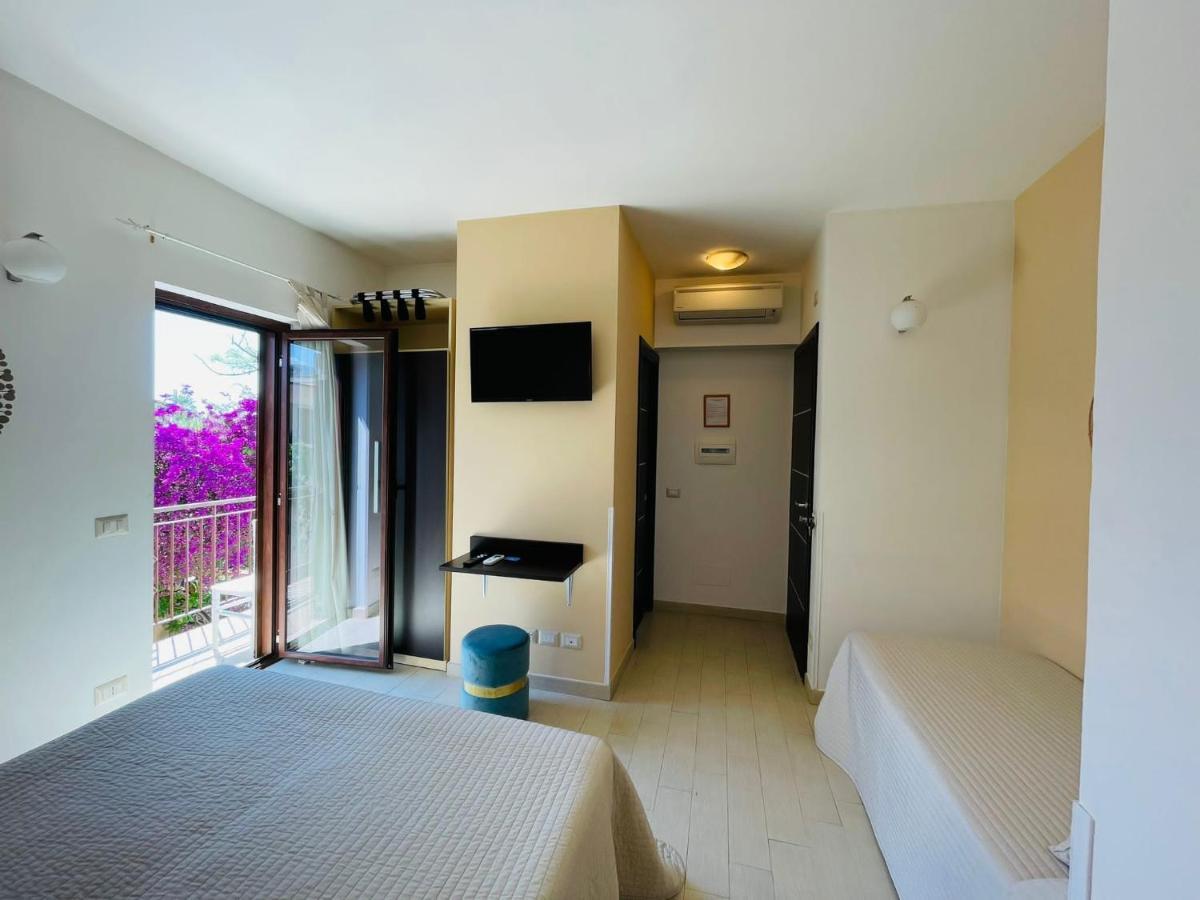 B&B Il Girasole กาโปดอร์ลันโด ภายนอก รูปภาพ